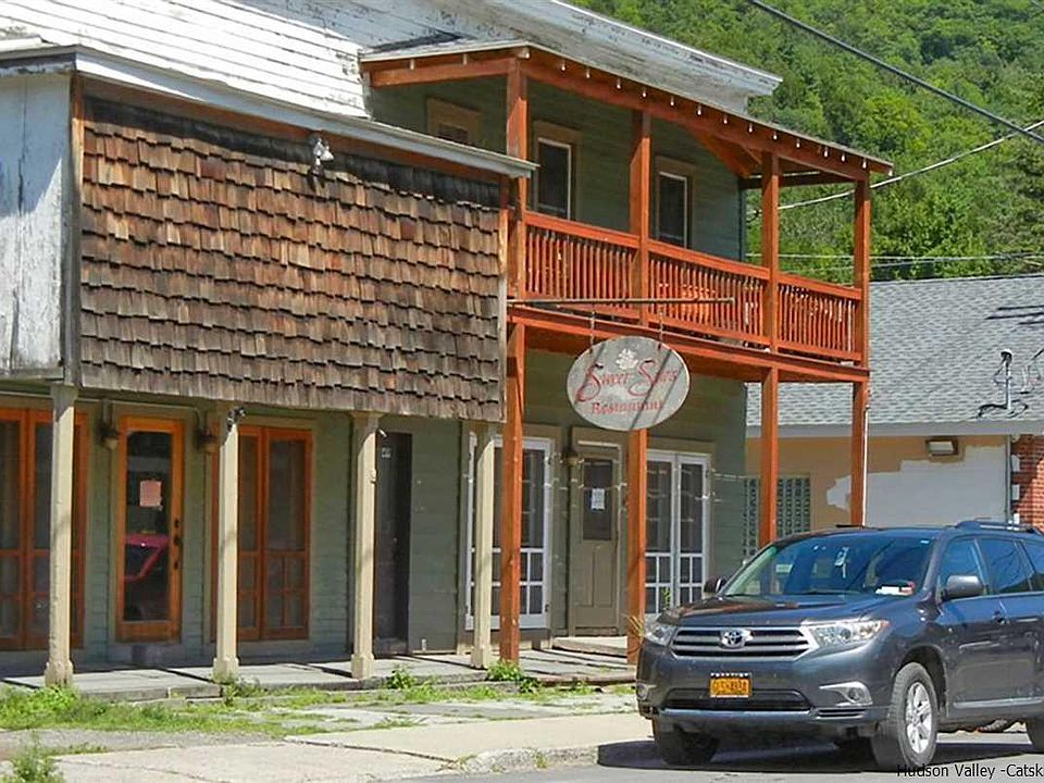 1st image of 49 Main St