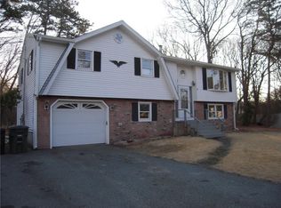 9 Chandler Dr, Coventry, RI 02816