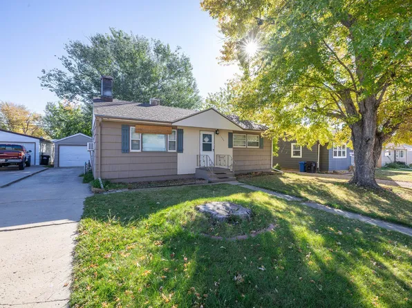 1004 Joy Ave, Rapid City, SD 57701