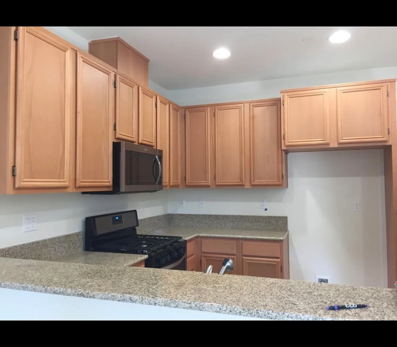 5 bed, 2450 sqft, $4,800 — Photo 3