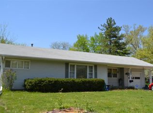 1601 SW Burnett Rd, Topeka, KS 66604