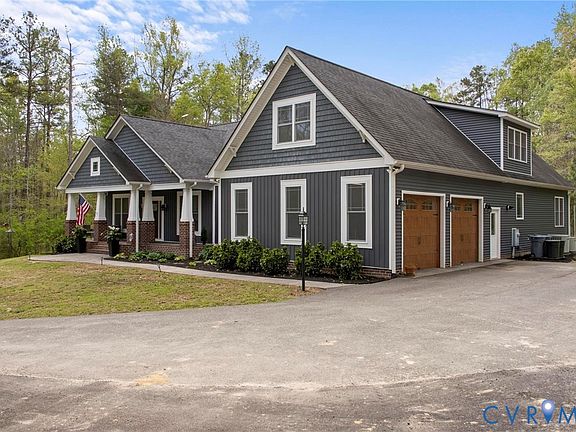 3rd image of 21725 Cherry Row Ln