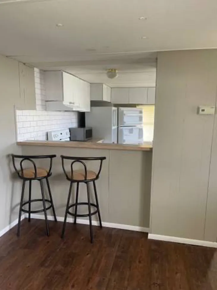 2 bed, 820 sqft, $1,350 — Photo 3