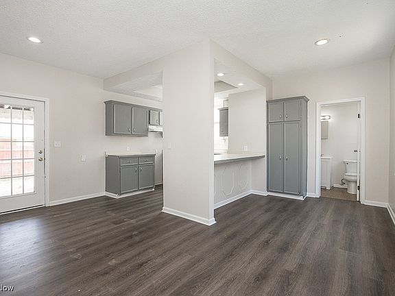 5th image of 1231 W 19th St