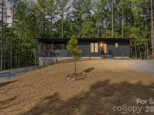 203 Golden Creek Rdg, Union Mills, NC 28167