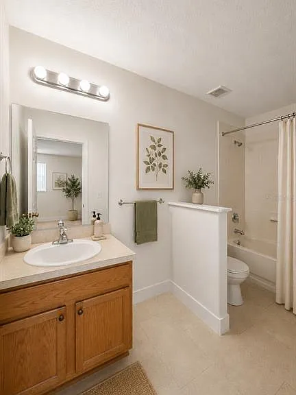 12649 Somerset Oaks St — Photo 10