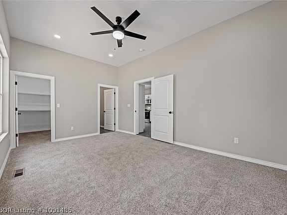 4th image of 812 N 13th St