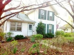 323 N 14th St, Atchison, KS 66002