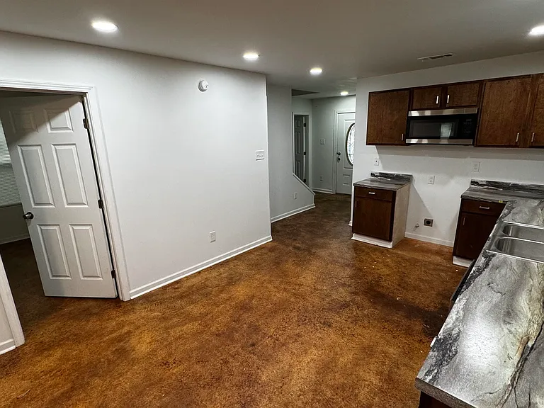 3021 Chelsea Ave — Photo 5