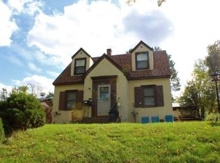 230 E James St, Ely, MN 55731