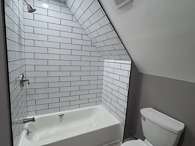 1805 N Kedzie Ave #3 — Photo 8