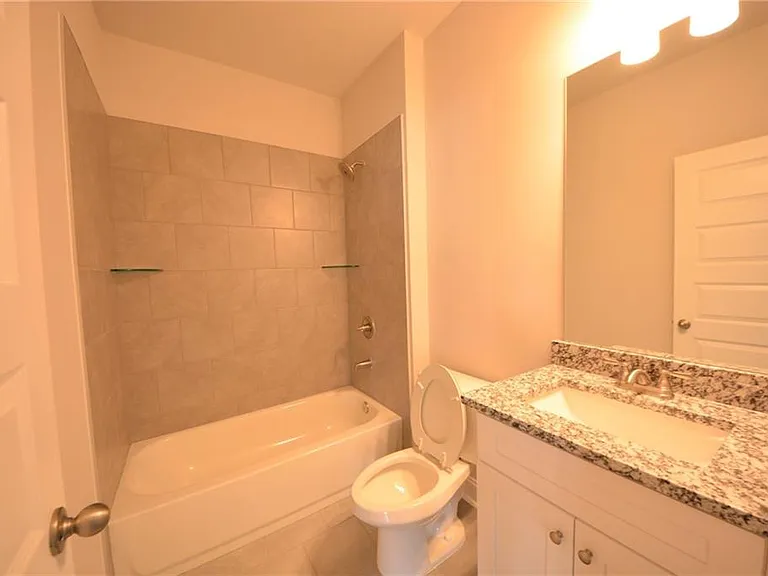 246 Hellen Valley Dr — Photo 17