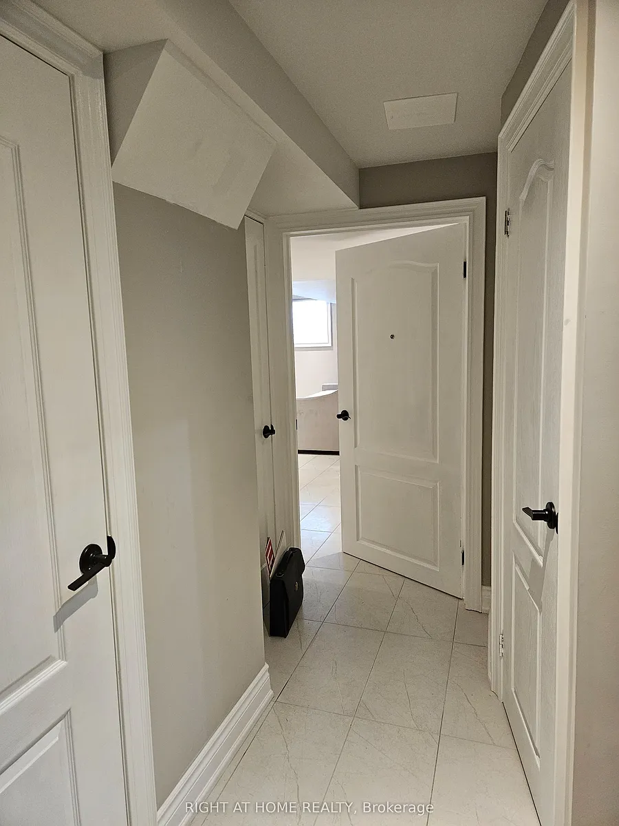 Building Photo - 121 Badessa Cir #LOWER