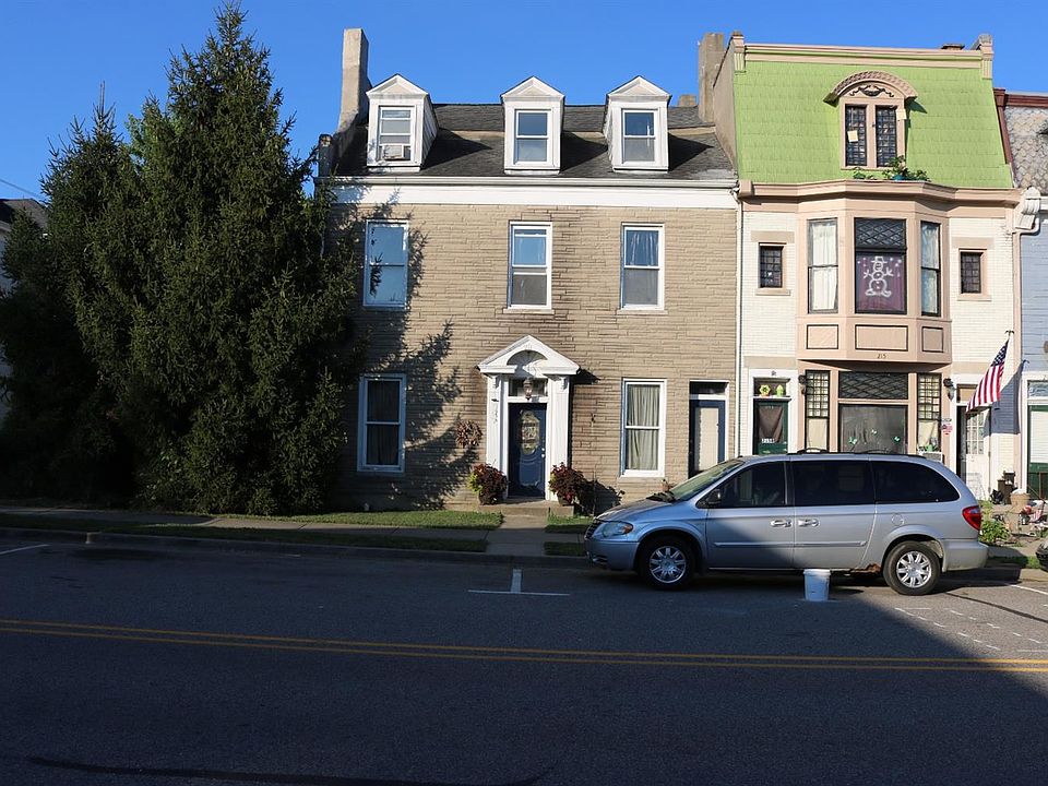 1st image of 211 Vine St Lot 4