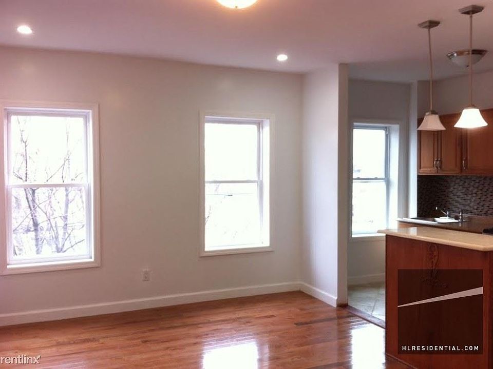 1st image of 31 Herkimer St #4
