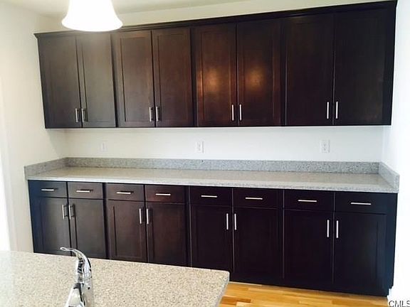 4th image of 501 Copper Square Dr