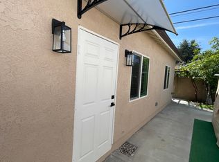 460 W Lexington Dr #A, Glendale, CA 91203