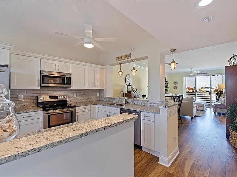7902 Sailboat Key Blvd S #206 — Photo 3