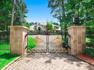 1625 Deerfield Rd, Water Mill, NY 11976