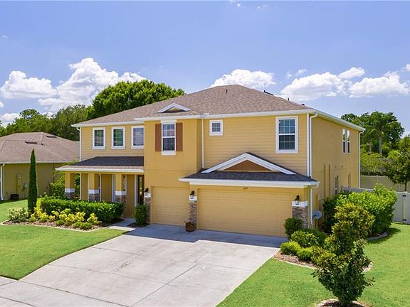 2nd image of 627 Lake Cove Pointe Cir
