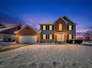 708 Montgomery Dr, Brunswick, OH 44212