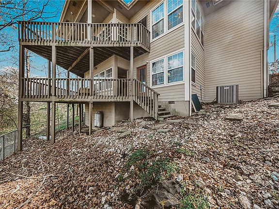 2nd image of 37 Cambria Dr