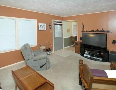 145 Bryant Dr, Pittsburgh, PA, 15235