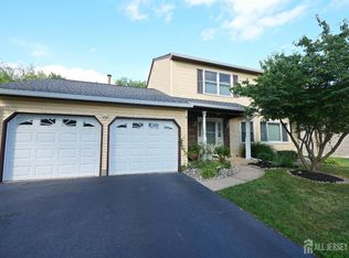 19 Wetherhill Way, Dayton, NJ 08810