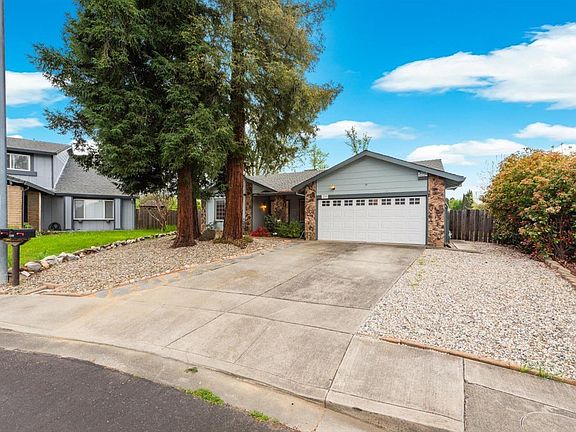 3rd image of 136 Brookdale Drive