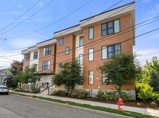68 Los Angeles St #306, Newton, MA 02458