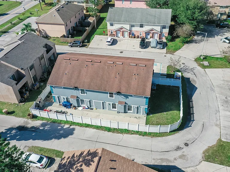 140 Jones Ln #B — Photo 3