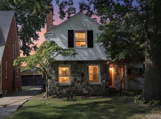 2720 Woodstock Dr, Detroit, MI