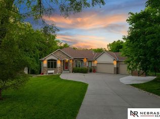 1230 S 110th St, Omaha, NE 68144