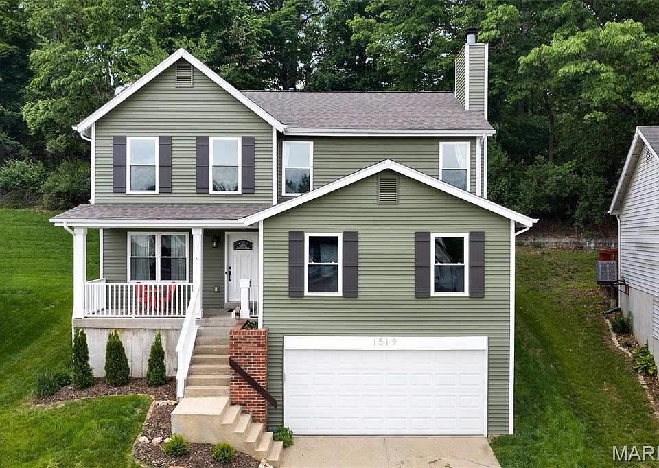 1st image of 1519 Glenn Brooke Woods Cir