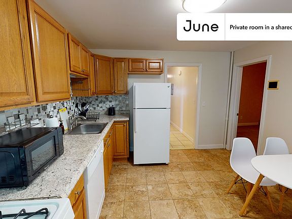 5th image of 17 Berkshire St #A