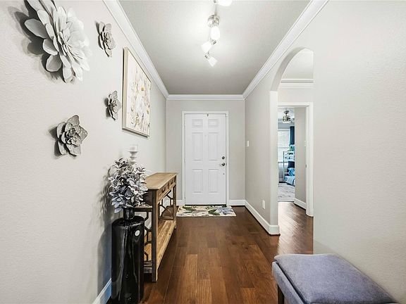 4th image of 9903 Garnet Springs Dr
