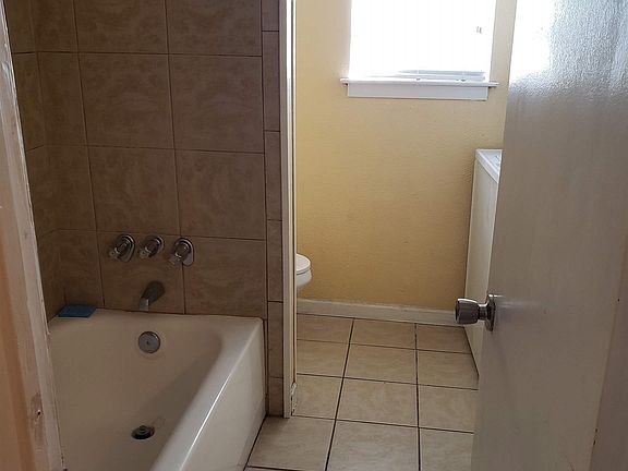 4th image of 675 Wooddale Blvd APT 158