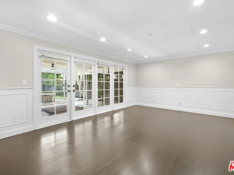 5525 Matilija Ave — Photo 9