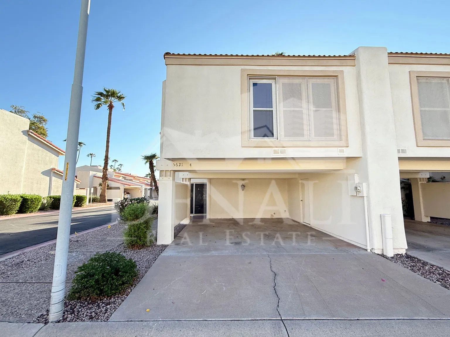 3 bed, 2.5 bath, 1644 sqft, $2,600 — Photo 3