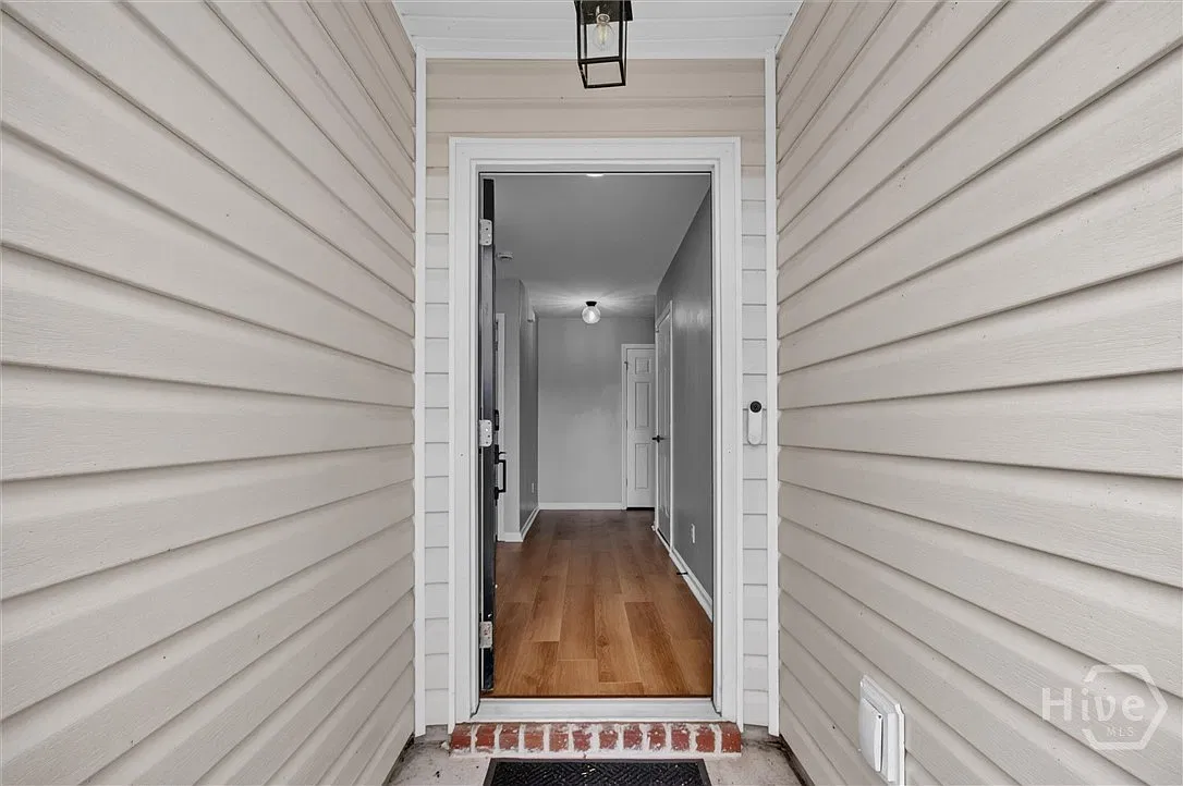 3 bed, 2.0 bath, 1524 sqft, $2,000 — Photo 4