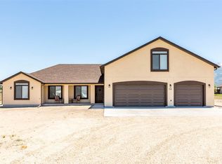 827 Oak Creek Ln, Spring Creek, NV 89815