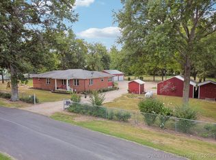 2565 E 565th Rd, Locust Grove, OK 74352
