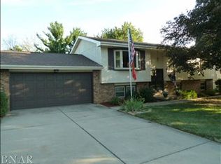 1315 Schroeder Dr, Normal, IL 61761