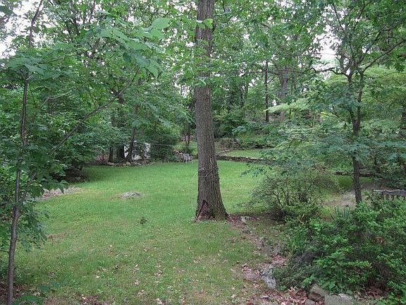 5th image of 10 Gramercy Ave
