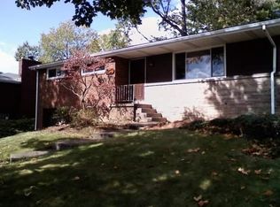 1212 Blue Jay Dr, Pittsburgh, PA 15243