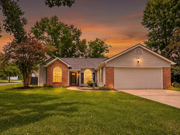 106 Turnbury Rd, Goose Creek, SC 29445