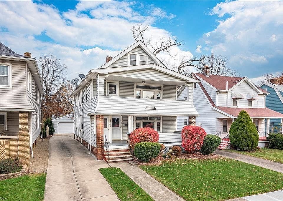 14532 Garfield Avenue - Second and third floor