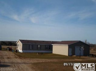 19193 Meceola Rd, Hersey, MI 49639