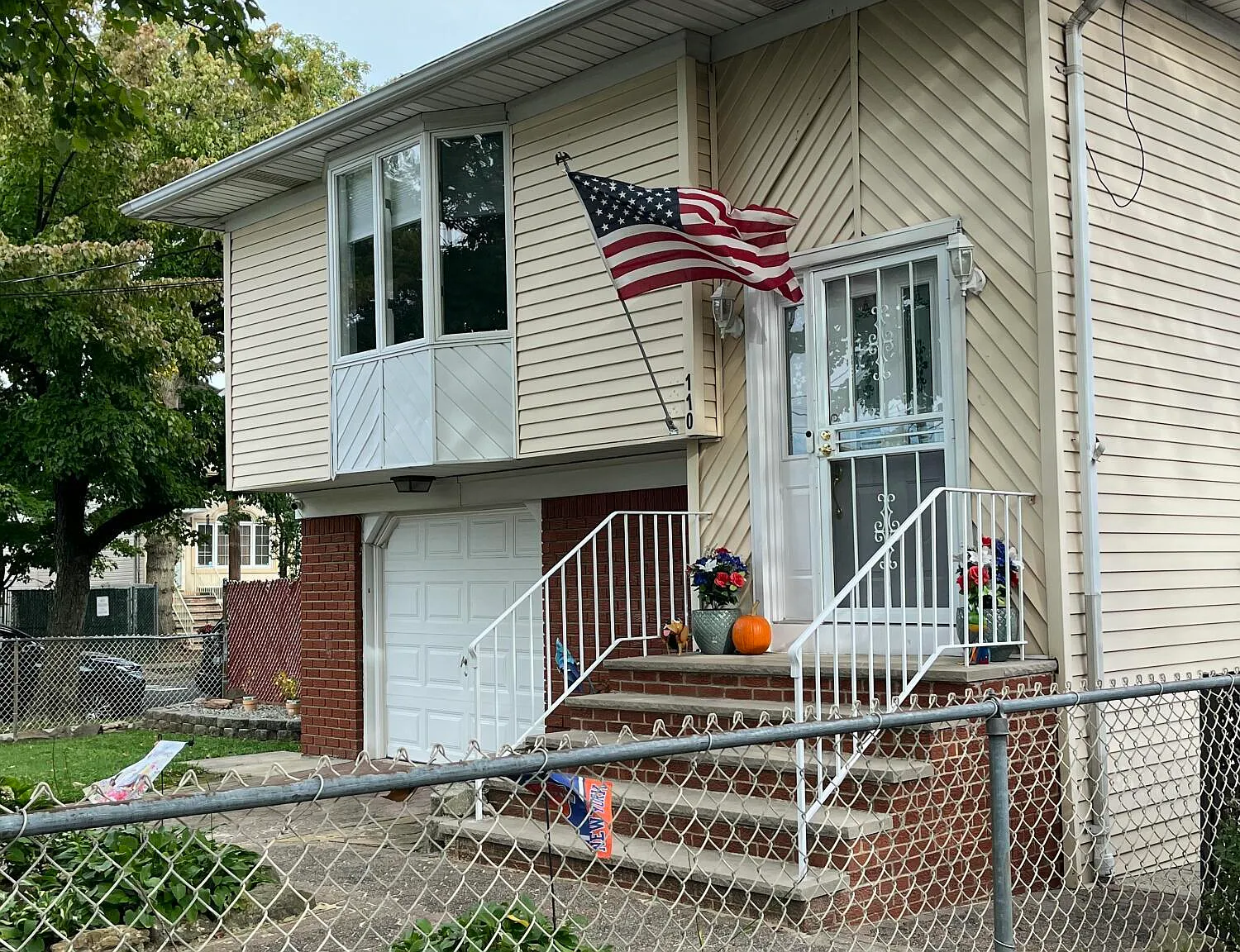 2 bed, 1075 sqft, $2,200 — Photo 3