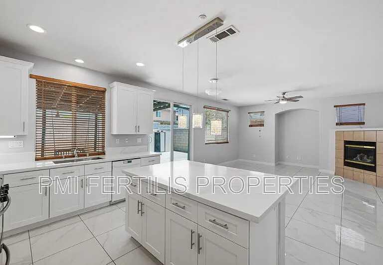 7167 Elsa Ct — Photo 15
